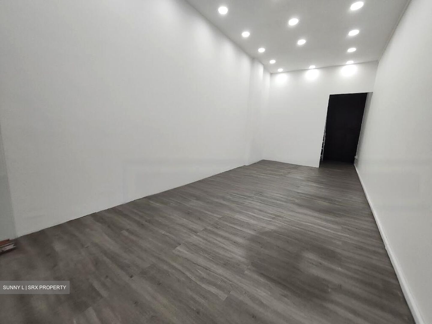 709 ANG MO KIO AVENUE 8 (D20), Shop House #480735341